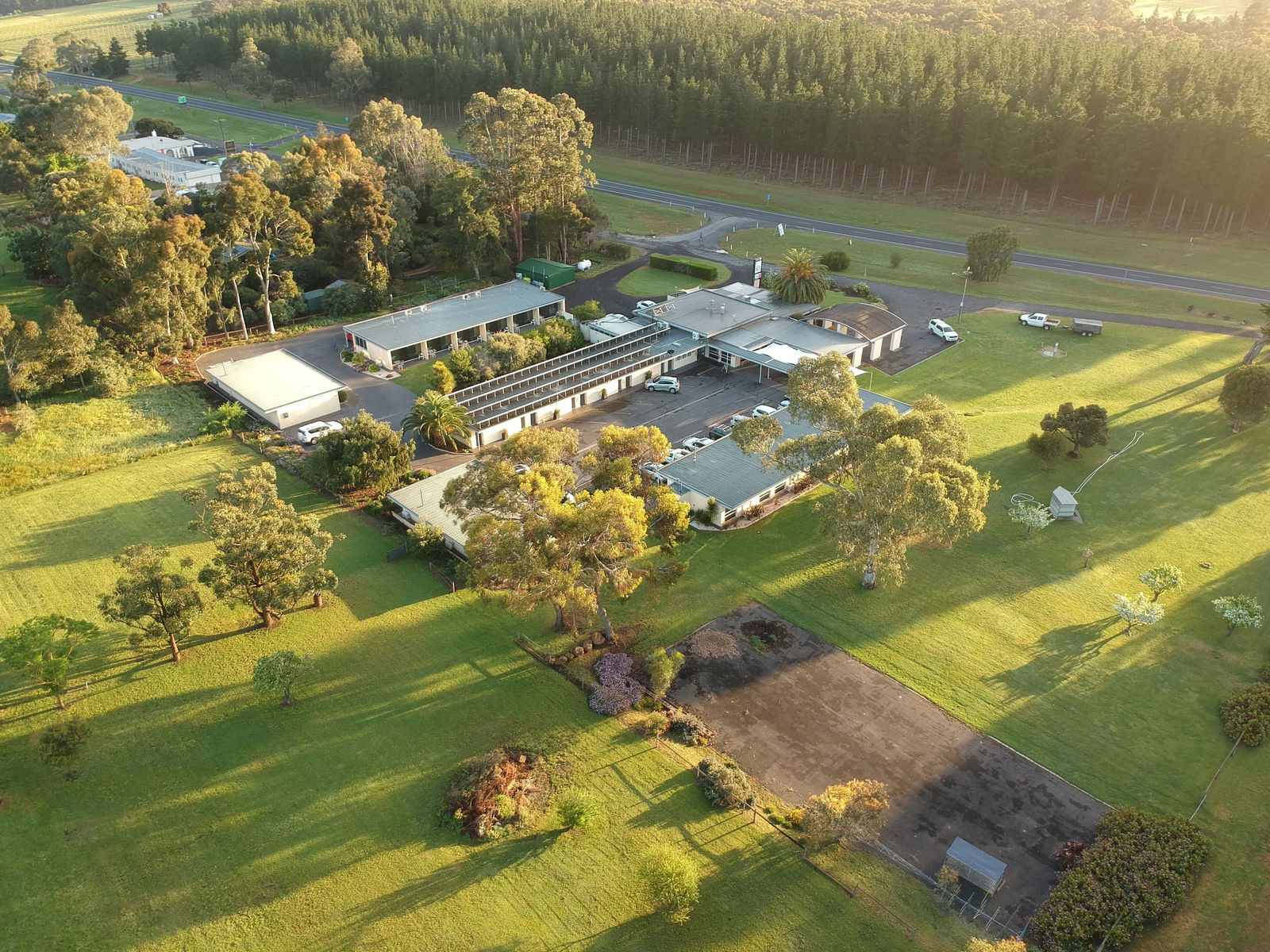 Yahl SA Accommodation Perth