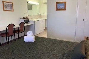 Outback Motel - Accommodation Perth 6