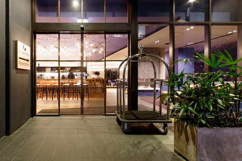 Alpha Mosaic Hotel - Accommodation Perth 3