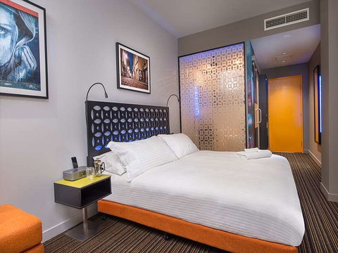 The Constance - Accommodation Perth 3