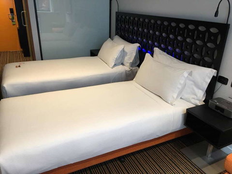 The Constance - Accommodation Perth 5