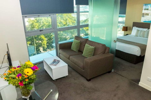 Evolution Apartments - Accommodation Perth 8