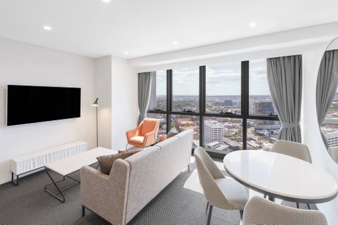 Meriton Suites Adelaide Street, Brisbane - Accommodation Perth 11