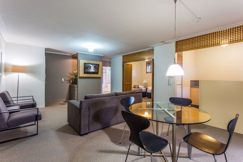 The Airport International Motel - Accommodation Perth 6