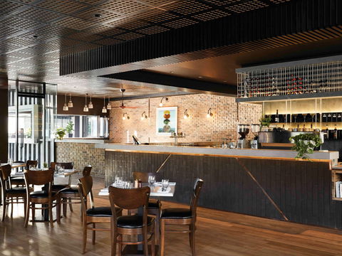 The Johnson - Art Series - Perth Resorts 11