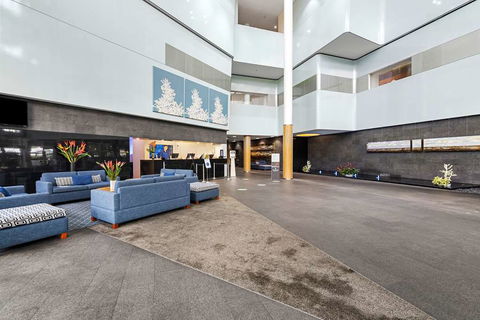 Shangri-La Hotel, The Marina - Accommodation Perth 2