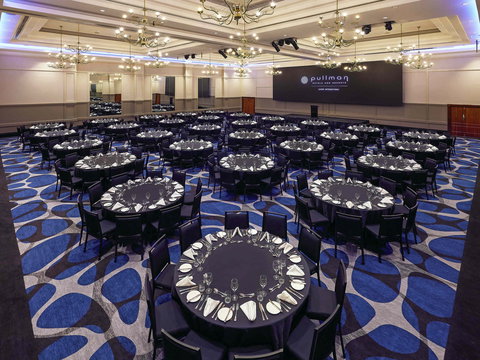 Pullman Cairns International - Perth Resorts 8