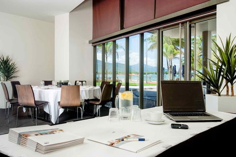 Sebel Cairns Harbour Lights - Accommodation Perth 9