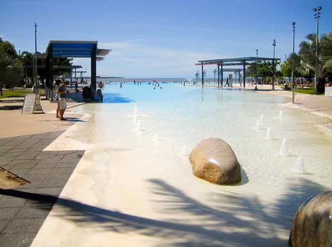 Sebel Cairns Harbour Lights - Accommodation Perth 17