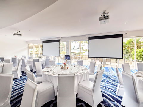 Novotel Cairns Oasis Resort - Accommodation Perth 9