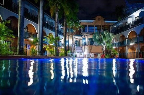 Palm Royale Cairns - Perth Resorts 6