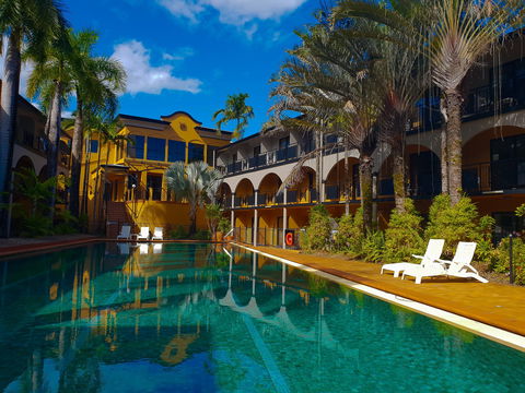 Palm Royale Cairns - Perth Resorts 8