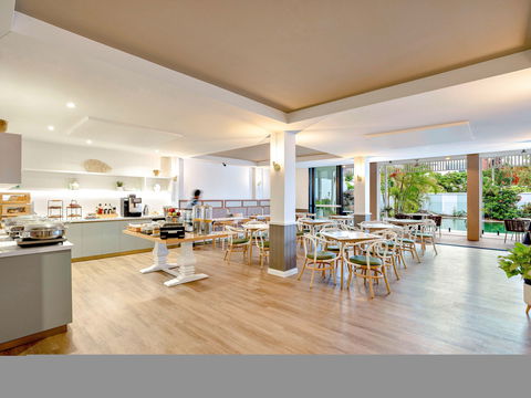 Mercure Cairns - Perth Resorts 11
