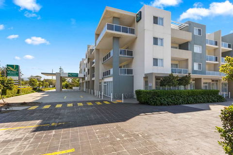 Quality Suites Pioneer Sands - Accommodation Perth 2