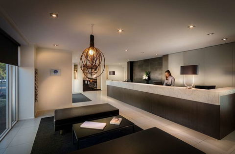 Best Western Plus Travel Inn Hotel - Perth Resorts 1