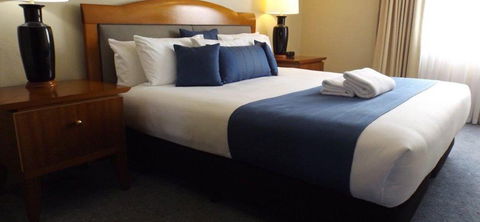 Warrnambool Central Court - Accommodation Perth 1