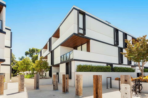 Clayton Serviced Apartments - Accommodation Perth 0