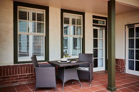 Hotel Kurrajong Canberra - Accommodation Perth 1