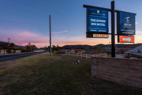 The Bowen Inn Motel - Perth Resorts 1