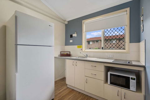 Caboolture Central Motor Inn, SureStay Collection - Perth Resorts 8