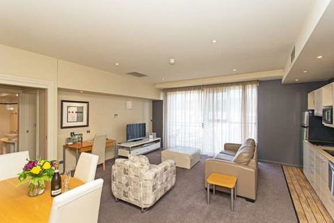 Peppers Seaport Hotel - Perth Resorts 8