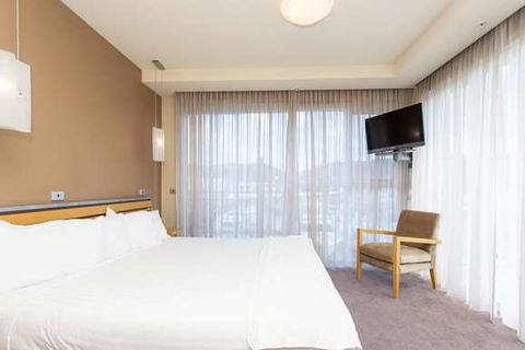 Peppers Seaport Hotel - Perth Resorts 11