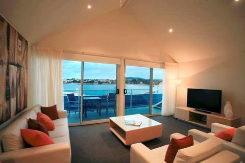 York Cove - Accommodation Perth 8