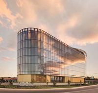 Vibe Hotel Canberra Airport - Perth Resorts