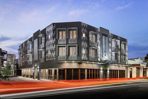 Attika Hotel - Accommodation Perth 0