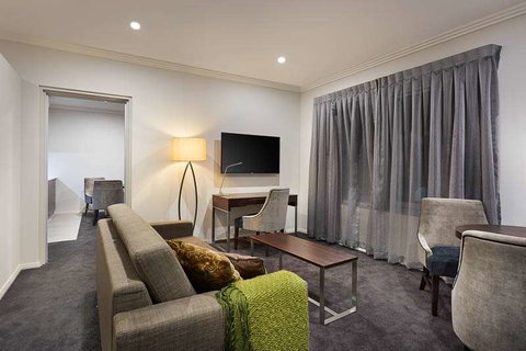 Attika Hotel - Accommodation Perth 2