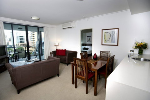 Quest Spring Hill - Accommodation Perth 2