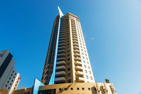 Mantra on Queen - Accommodation Perth 0