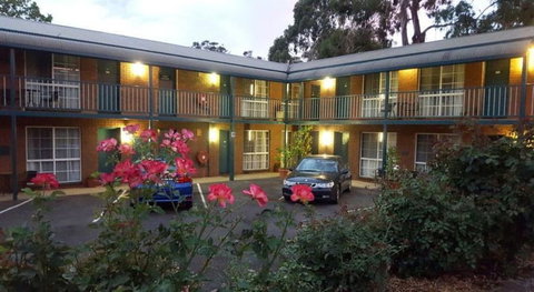 Hepburn Springs Motor Inn - Accommodation Perth 0