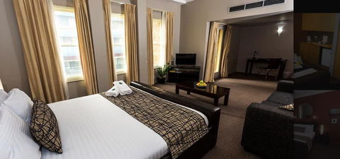 The Clarendon Hotel - Accommodation Perth 0