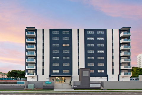 Allure Hotel And Apartments - Perth Resorts 0