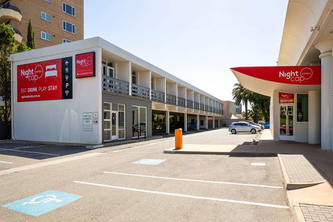 Watermark Glenelg - Accommodation Perth 0