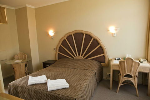 Dawson Motor Inn - Accommodation Perth 1