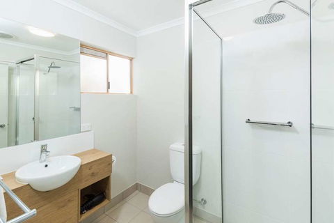 NIghtcap at Balaclava Hotel - Perth Resorts 0