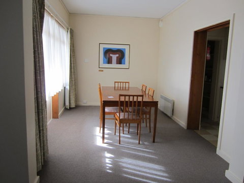 University House - ANU - Accommodation Perth 37