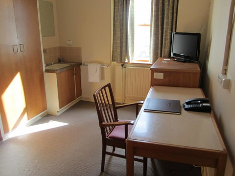 University House - ANU - Accommodation Perth 44
