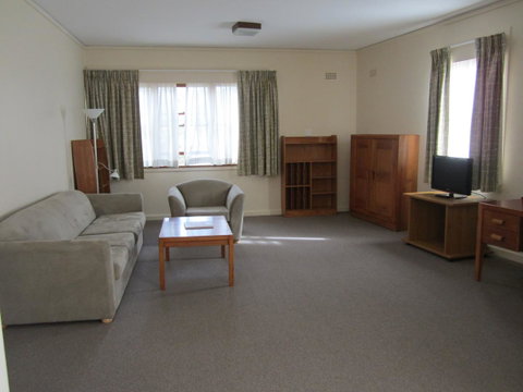 University House - ANU - Accommodation Perth 39