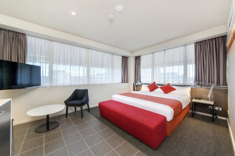 Abode Woden - Perth Resorts 24