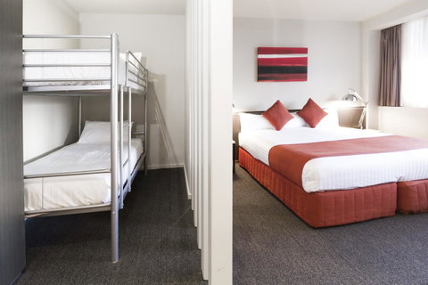 Abode Woden - Perth Resorts 19