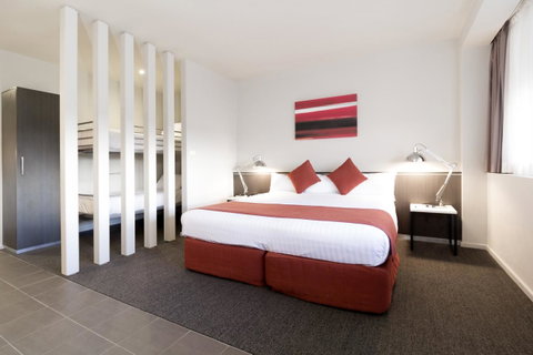 Abode Woden - Perth Resorts 20