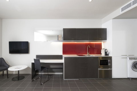 Abode Woden - Perth Resorts 5