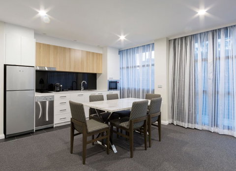 Avenue Hotel Canberra - Accommodation Perth 9