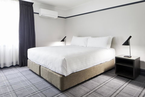 Brassey Hotel - Managed By Doma Hotels - Accommodation Perth 14