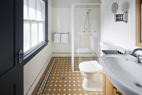 Brassey Hotel - Managed By Doma Hotels - Accommodation Perth 10