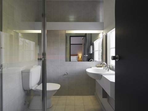 Brassey Hotel - Managed By Doma Hotels - Accommodation Perth 12