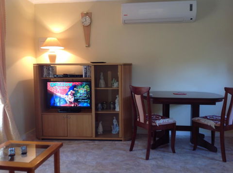 The Cook Cottage - Perth Resorts 3